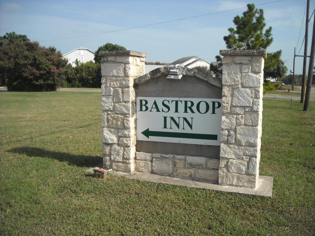Bastrop Inn 외부 사진