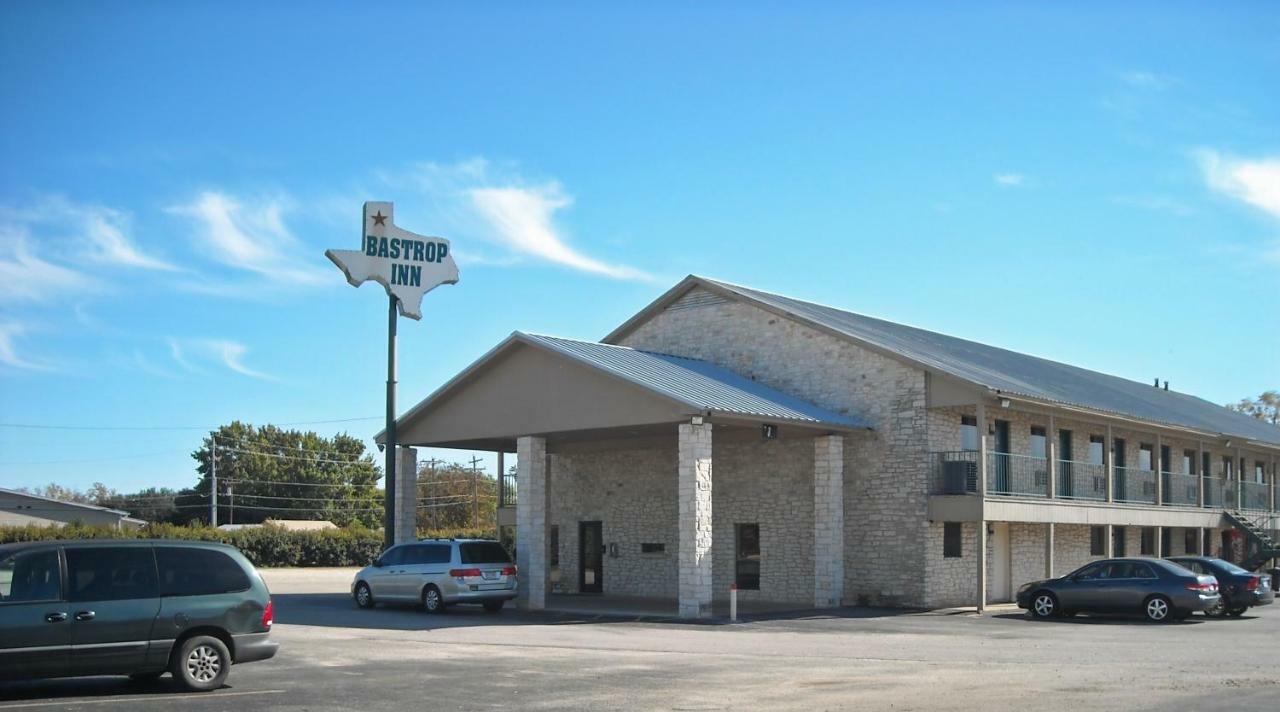 Bastrop Inn 외부 사진